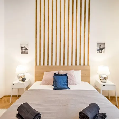 Apartamento Szerzodesbontas - Industrial Fantasy Budapest
